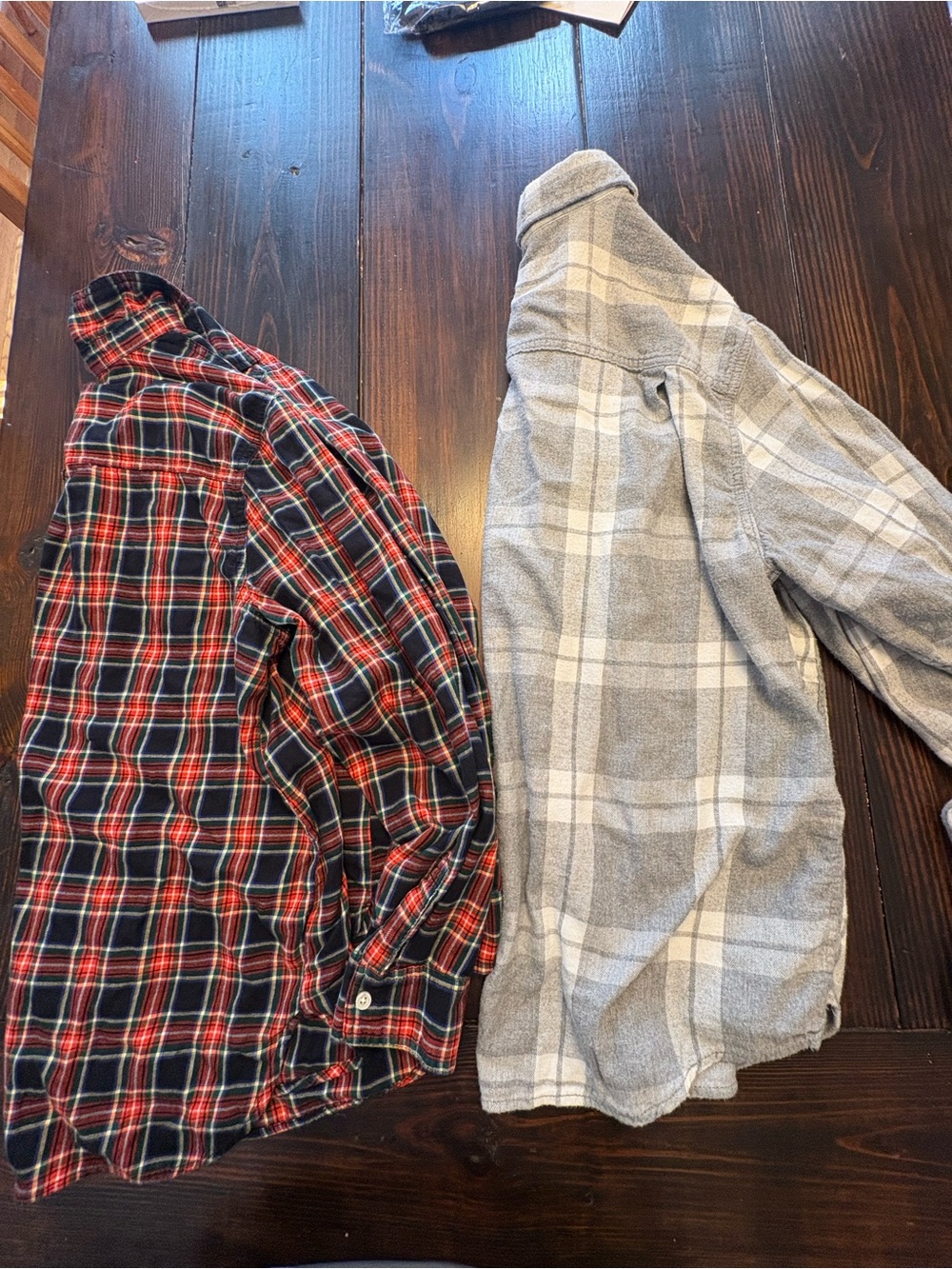 Womens Flannel Shirt bundle (2)- old navy & George. Cute with leggings. XL